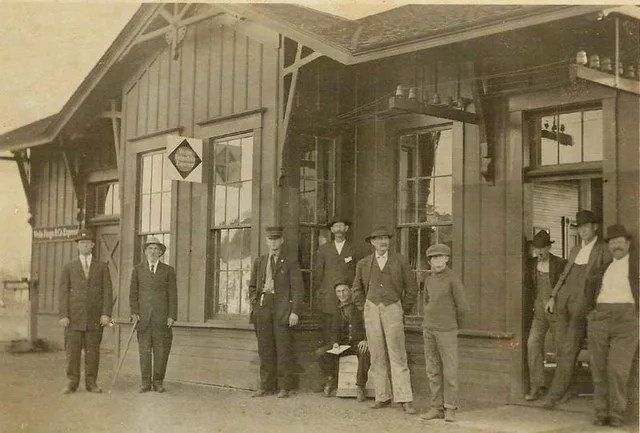 The Washburn train station was built by the Atlantic and Pacific Railway to transport passengers and freight in and out of the town. This photo taken around 1910 shows the station...