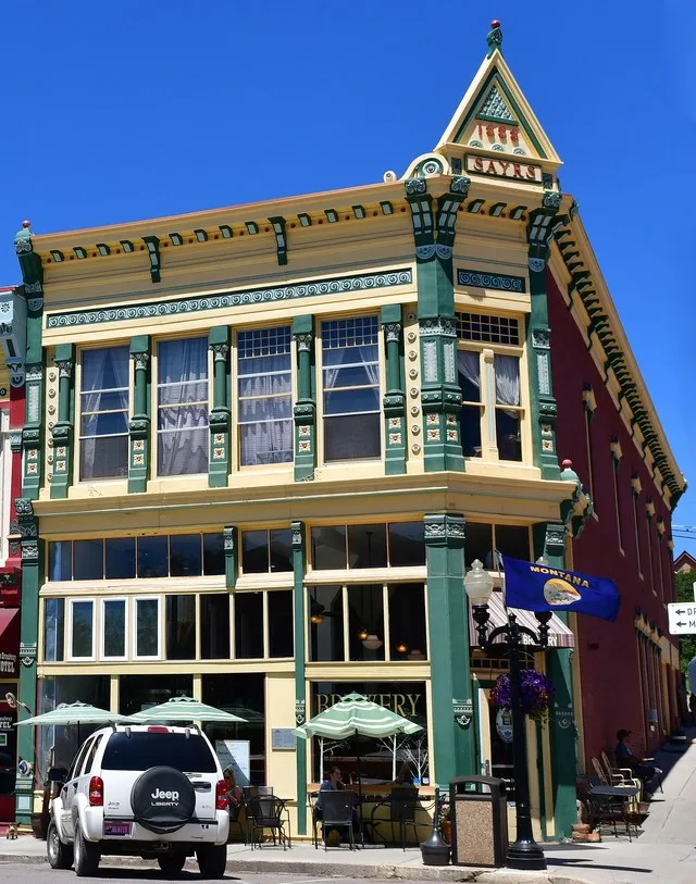The Sayrs Building, Broadway in Philipsburg (Montana, USA) was built by banker Joseph and Mary Hyde in 1888 and known as the Hyde Block. Frank Sayrs purchased the building in 1904...