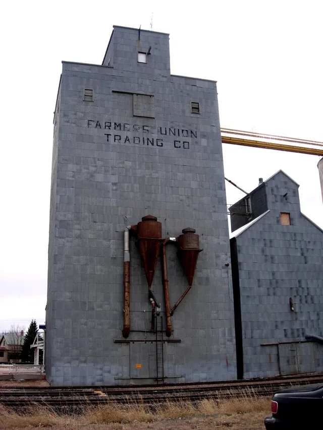 A grain elevator in Plentywood, Montana. The tallest structure in town.
