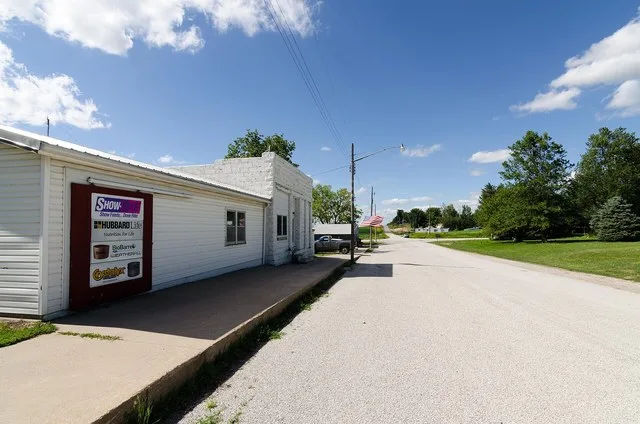North on 653rd Avenue