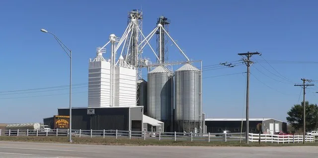 Bartlett Foods feed mill, located on U.S. Highway 281 / Nebraska Highway 70 at eastern edge of Bartlett, Nebraska .
