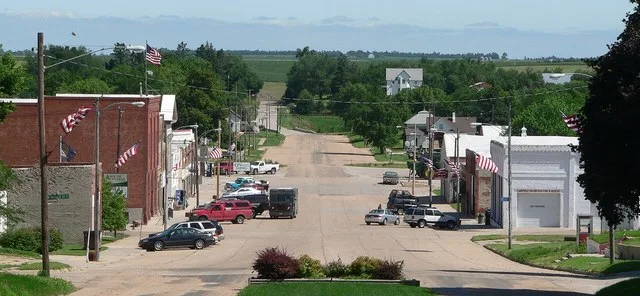 Downtown Campbell, Nebraska : Broad Street, looking north from about Barker Street.