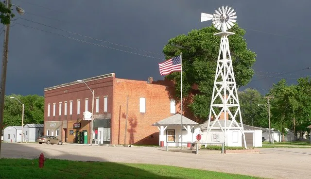 Downtown Cordova, Nebraska: Hector Street, looking southeast from west of intersection with Helen Street.