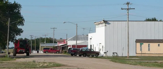 Cornlea, Nebraska : Elm Street, looking north from about 1st Street.