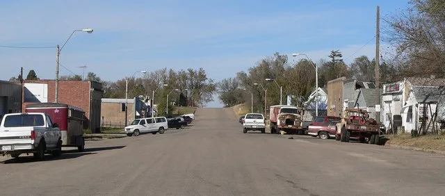 Downtown Craig, Nebraska : Main Street, looking north from about Pleasant Avenue.