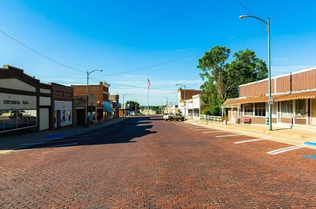 4th Street looking South