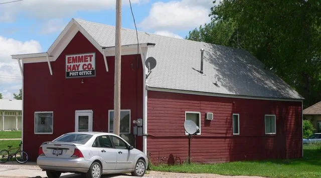 Post office in Emmet, Nebraska .
