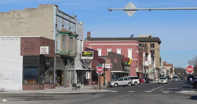 Downtown Fremont, Nebraska : looking north along west side of Main Street from intersection with 3rd Street.
