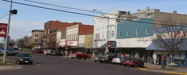 North side of G Street in Geneva, Nebraska , facing west from the corner of 10th and G Streets.
