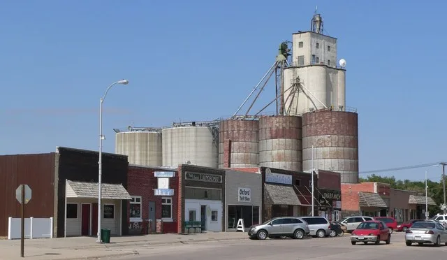 Downtown Oxford, Nebraska : west side of Ogden Street, looking northwest from about Cornwall Street.