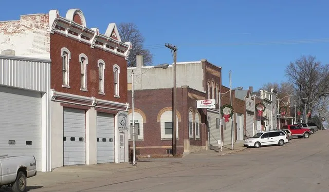 Downtown Snyder, Nebraska : Ash Street, looking northwest.