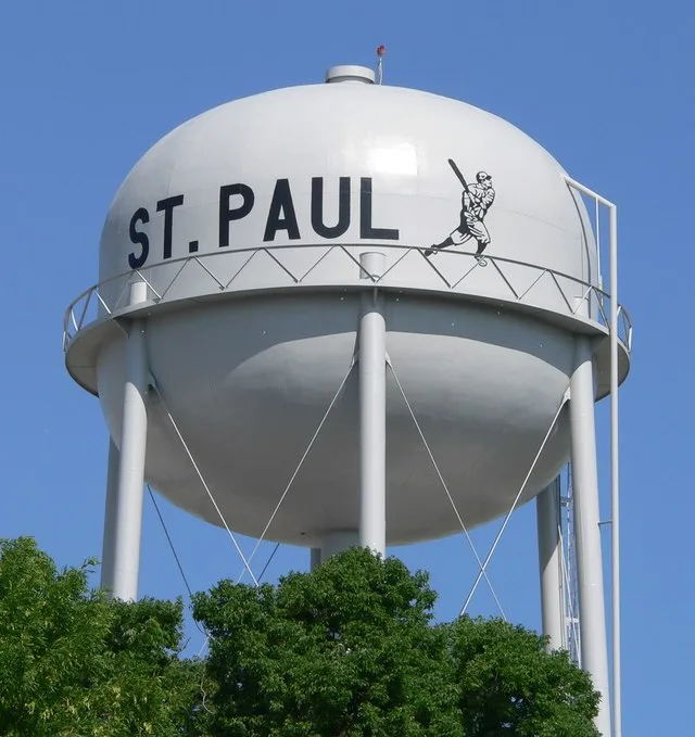 Water tower in St. Paul, Nebraska ; seen from the southeast.