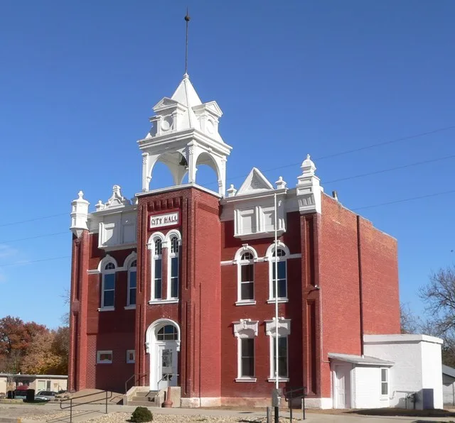 Tecumseh, Nebraska city hall, seen from the southwest.