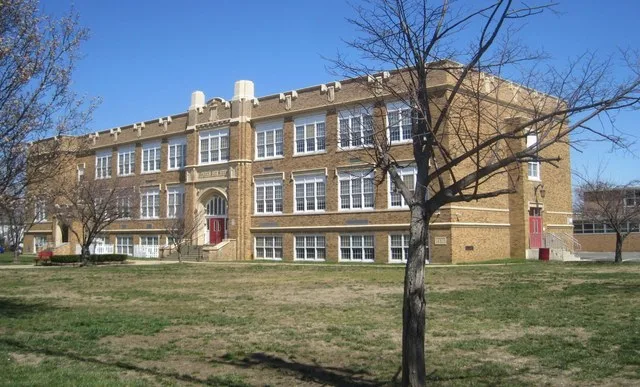 Photo showing the front of Keyport High School in Keyport , New Jersey . The school is located on Broad Street ( County Route 4 ).