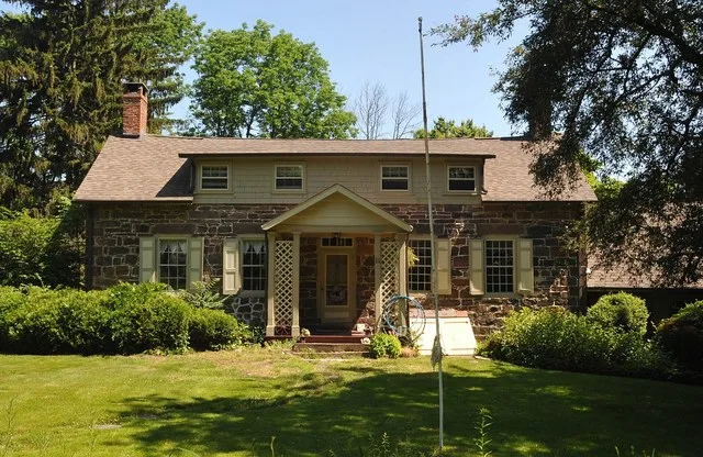 THE HOUSE WAS BUILT IN TWO SECTIONS. THE WING ON THE RIGHT WAS BUILT IN THE EARLY 1700’S BUT THE MAIN PORTION OF THE HOUSE WAS BUILT IN 1770.