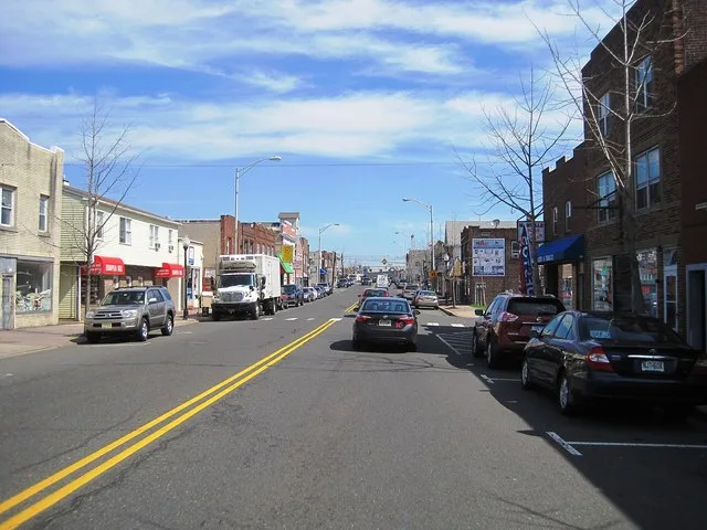 Photo of the central business district of Manville , New Jersey . Photo taken on northbound Main Street ( County Route 533 ) approaching Beekman Street.