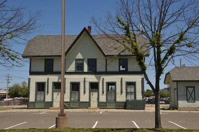 VICTORIAN EASTLAKE STYLE; BUILT FOR THE NEW JERSEY CENTRAL RAILROAD IN 1875