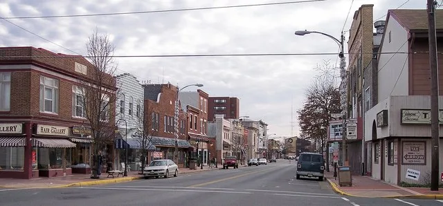 High Street in downtown w:Millville, New Jersey .