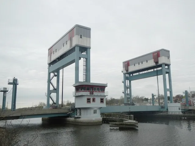 Looking northeast at bridge on a cloudy afternoon.