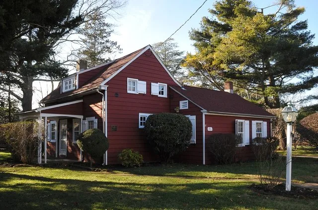CIRCA 1790; BUILT BY EITHER JEREMIAH OR EDWARD AS A TWO ROOM FARMHOUSE. ADDITIONS WERE MADE IN THE 1930’S AND 1940’S