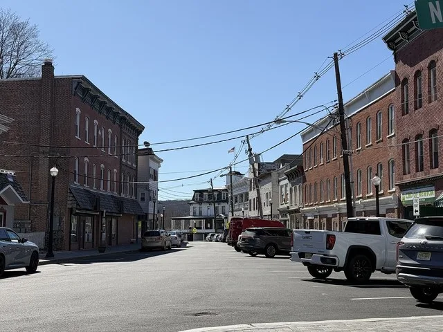 View south along Main Street at Newton Avenue in Sussex, Sussex County, New Jersey