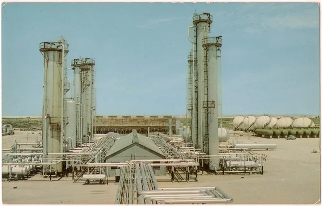 The Sid Richardson Gasoline Plant at Kermit, Texas. Located in the center of the vast Permian Basin oil fields of West Texas and New Mexico.