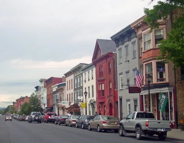 Looking west along Warren Street from South Fourth Street in the historic district , Hudson , NY, USA