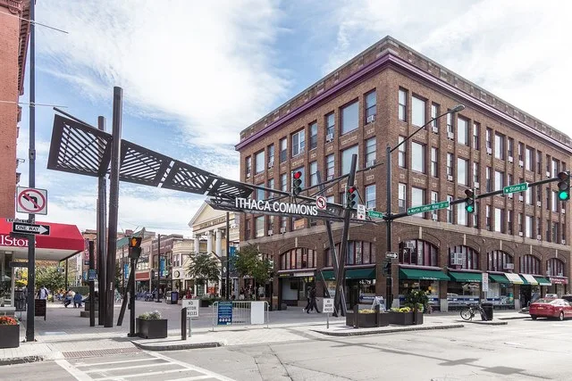 Ithaca Commons, west entrance, at Cayuga Street (New York)