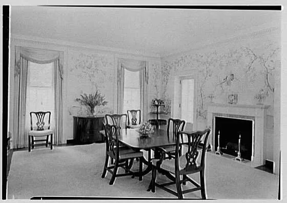 Title: Charles S. Robertson, residence in Lloyd Harbor, Long Island. Abstract/medium: Gottscho-Schleisner Collection (Library of Congress) Physical description: 1 negative :