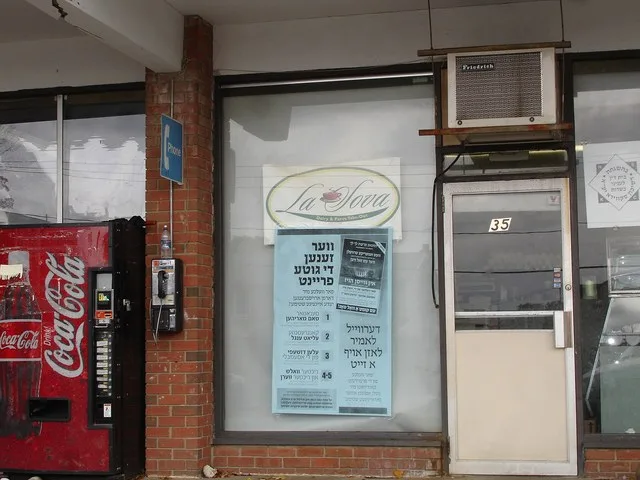 A 2008 Election poster in New Square , NY entirely in Yiddish .