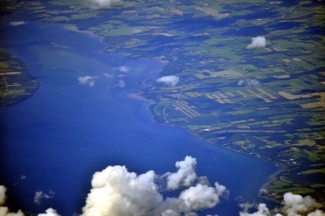 Aerial view of Union Springs and Aurora , Cayuga County, New York on Cayuga Lake , from SSW.