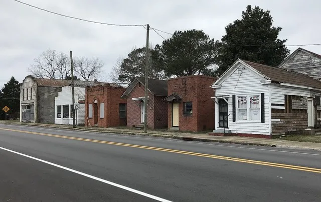 Small commercial buildings in Conway on South Church Street