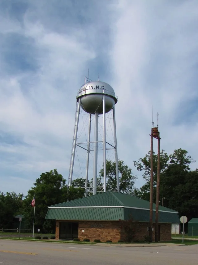 The water tower and town hall is on Albert Street on North Carolina Highway 87 in Dublin County, North Carolina.