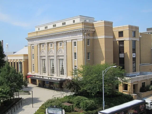 This is an image of a place or building that is listed on the National Register of Historic Places in the United States of America . Its reference number is 77000998 ( Wikidata ).