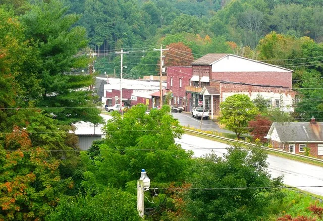 Buildings in downtown Elk Park, North Carolina, United States. U.S. Route 19E passes below.