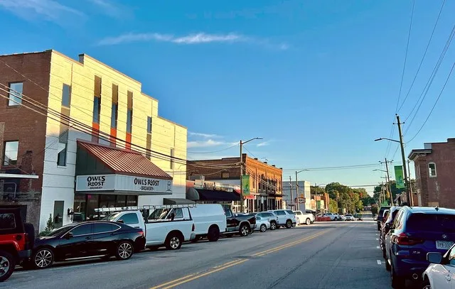 Main Street facing South from the intersection of Main Street and Vine Street