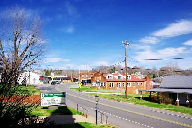 View along Main Street (North Carolina Highway 182) in Lawndale, North Carolina, United States