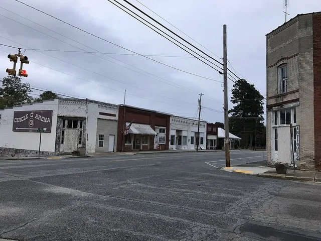 W Wall Street in Lilesville
