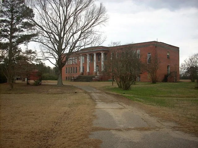 Linden, North Carolina this is an abandoned school. I am not sure if it was an elementary school or a high school or perhaps it was K-12.