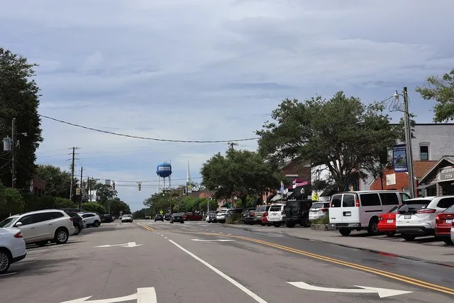 South Howe Street in Southport, North Carolina.
