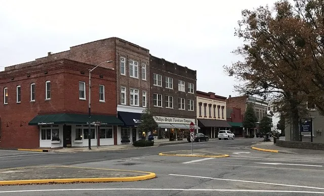 Washington from the corner of Stewart Street and West Main Street, Washington, North Carolina; part of the Washington Historic District.