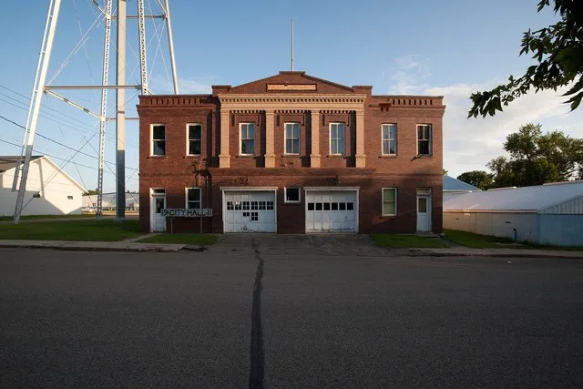 City hall in w:Lidgerwood, North Dakota . From everydot.com