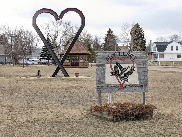Heart of McClusky statue in McClusky, ND.