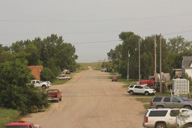 Looking north in w:Palermo, North Dakota . This file was uploaded with Commonist .