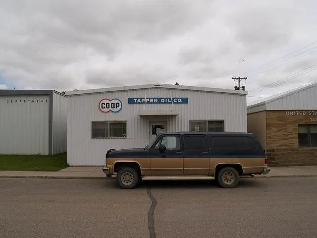 Tappen Oil Company - Tappen, North Dakota