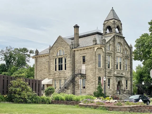 Built in 1884, this Queen Anne-style rusticated Amherst sandstone building was constructed to house the municipal government and municipal services for the city of Amherst. The bu...