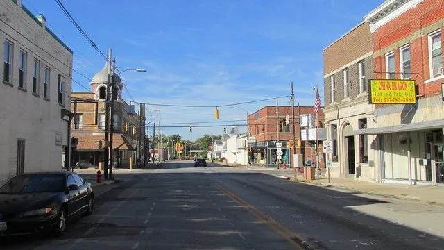 Looking west at the intersection of Main and Broadway Streets in Blanchester, Ohio.
