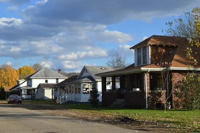 Houses on the southern side of Jacobs Street east of the Monroe Street intersection in Chauncey , Ohio , United States .