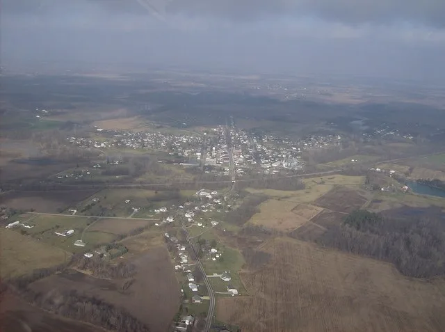Aerial view of De Graff , Ohio , United States , taken from Diamond Eclipse light airplane. Picture taken from an altitude of 2,350 feet MSL at an bearing of approximately 342º.