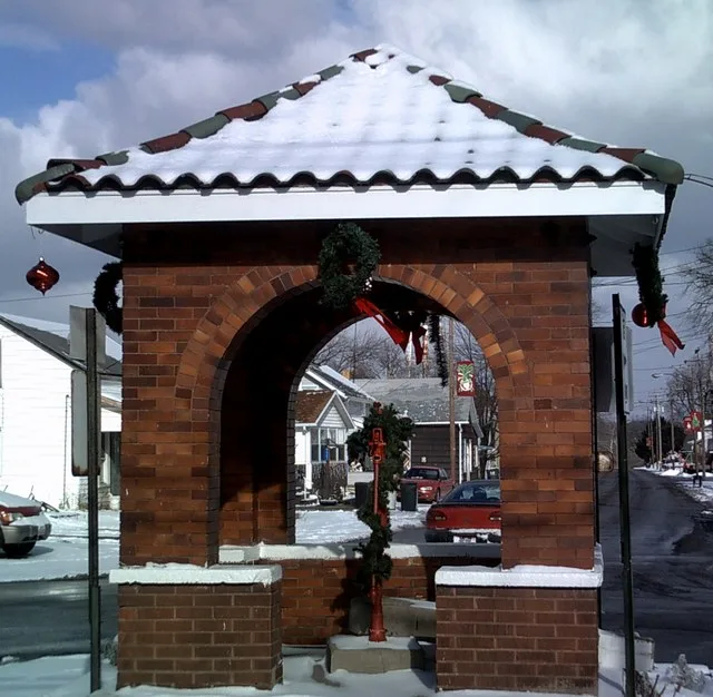 The Town Pump of East Sparta in East Sparta, Ohio is on national register.